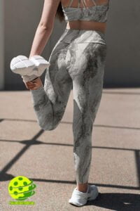 Can you wear leggings to play pickleball?